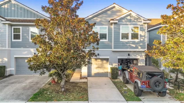 MLS: V4946318 Condo For Sale