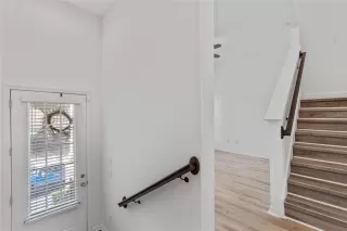 Photo #4: V4946398 Listing 