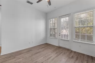 Photo #6: V4946398 Listing 