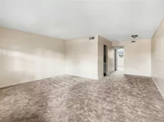 Photo #4: V4946519 Listing