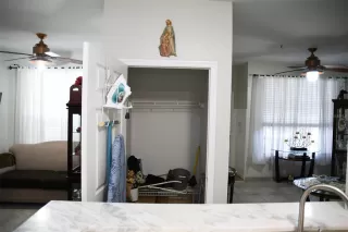 Photo #4: V4946665 Listing