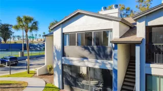 Photo #2: V4947173 Listing 