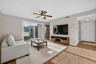 Photo #3: V4947283 Listing 