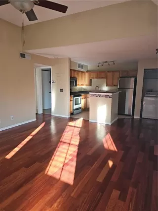 Photo #1: V4947315 Listing 