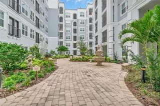 Photo #2: V4947425 Listing 