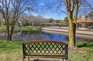 Photo #6: V4947844 Listing 