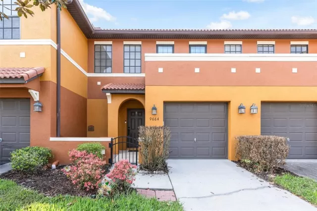 MLS: V4947957 Condo For Sale