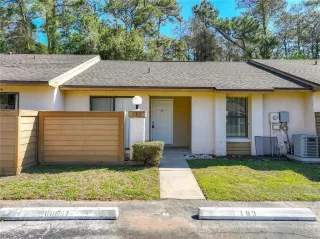 Photo #1: V4948183 Listing