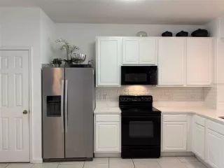 Photo #5: V4948340 Listing 