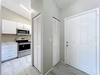 Photo #6: V4948757 Listing 