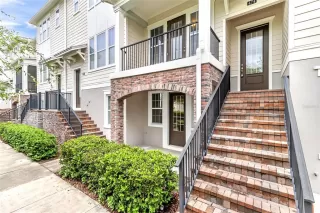 Photo #1: V4949535 Listing
