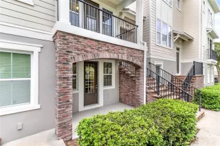 Photo #3: V4949535 Listing