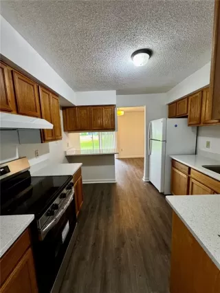 Photo #4: V4949847 Listing 