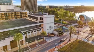 Photo #1: W7882069 Listing 