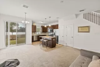 Photo #4: W7883548 Listing 