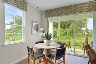 Photo #5: W7884737 Listing 