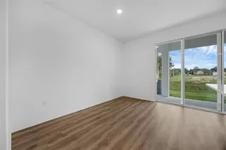 Photo #6: W7884754 Listing 