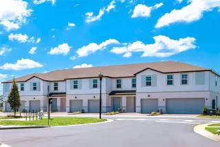 Photo #1: W7885806 Listing 